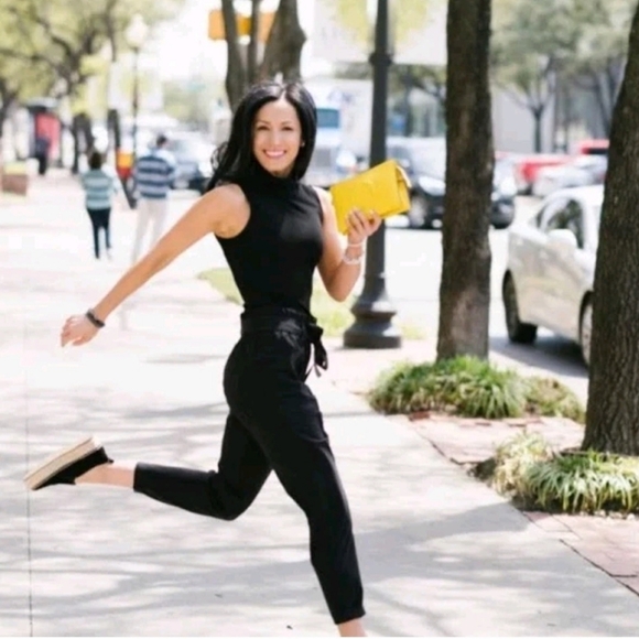 ATHLETA Skyline II Pants Paperbag High Rise Belted Black Size 6 PETITE RT$89 NWT - Picture 1 of 11